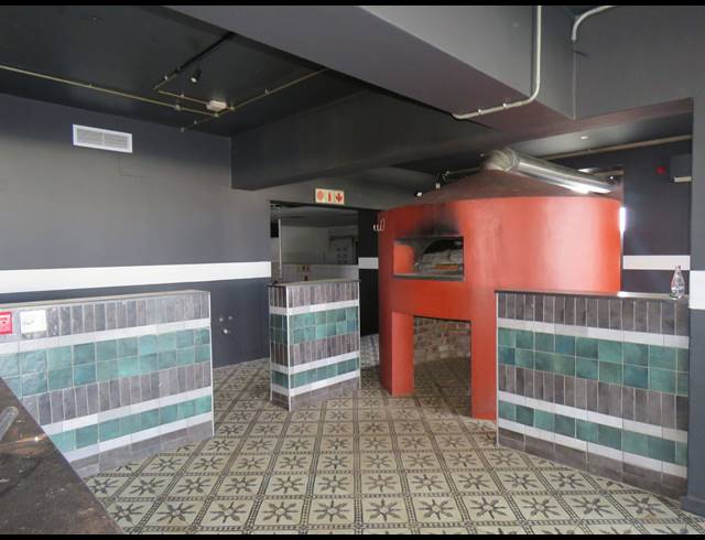 510M² BUSINESS TO LET IN SOMERSET WEST CENTRAL
